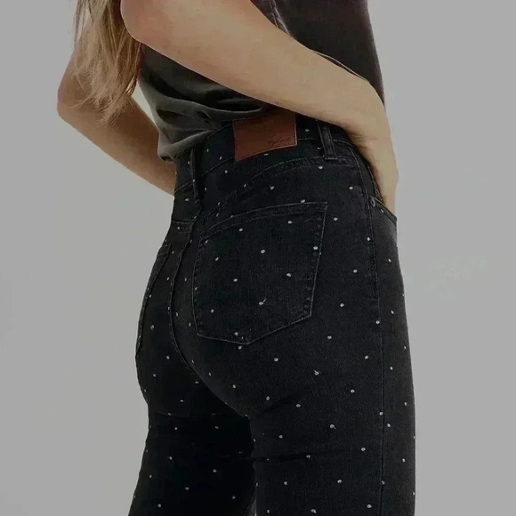 Madewell 9" High Rise Skinny Jeans - Picture 4 of 13
